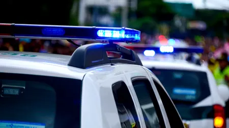 VIDEO | Atac armat în SUA. Un bărbat și-a împușcat mortal sora, mama vitregă și fosta iubită