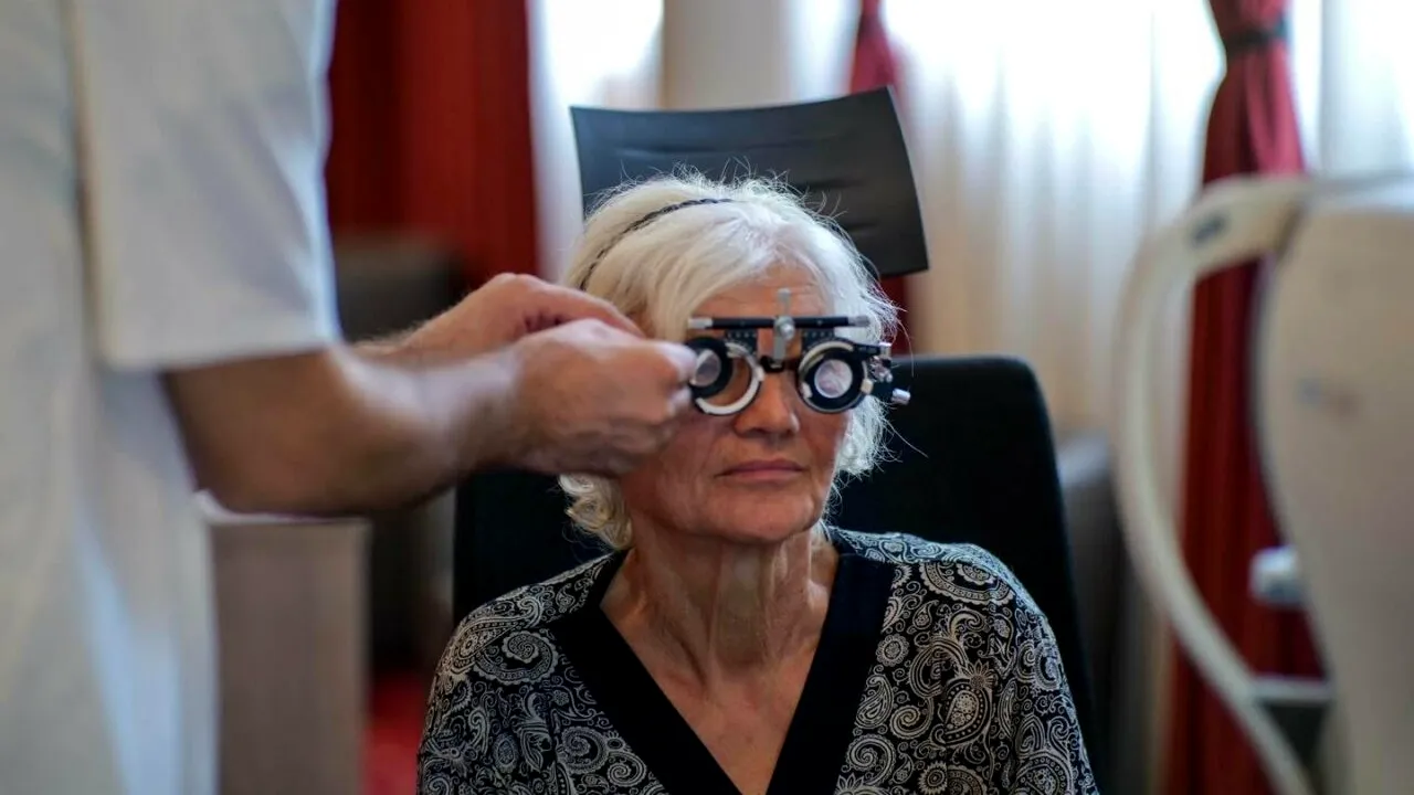 (P) Proiectul „Ilfov, prin ochii tăi” a ajuns la final. Aproape 40.000 de perechi de ochelari, gratuit