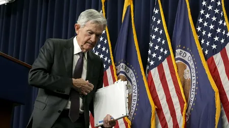 Președintele Fed ignoră cererile lui TRUMP și avertizează că ar putea menține politica monetară restrictivă /Powell: „Nu avem un parcurs prestabilit”