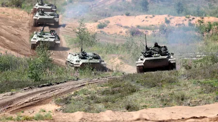 Rusia a dat STARTUL la cele mai ample exerciții militare de după Războiul Rece. Peste 300.000 de militari vor simula o situație de LUPTĂ