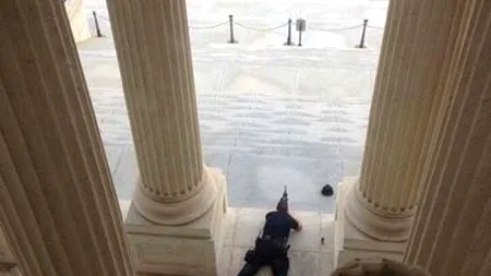 Focuri de armă în fața Congresului Statelor Unite. O femeie suspectă este moartă