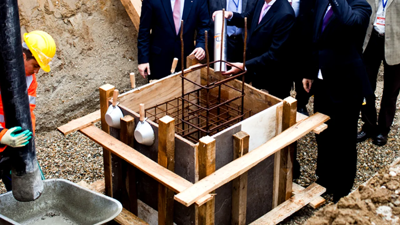 Lista celor 63 superfuncționari pentru care statul toacă un milion de euro pe an. 