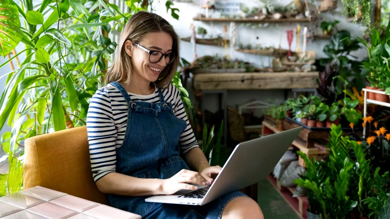 Digital Nation anunță Bursele Generația Tech - digitalizare locală prin cursuri gratuite de formare în IT pentru tineri. Brașovul e primul oraș care investește în Generația Tech și oferă 100 burse de formare în IT