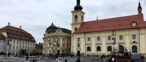 Mai multe străzi din centrul Sibiului au fost închise pentru verificarea unui colet suspect