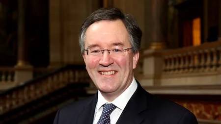 Ambasadorul Marii Britanii la București explică politicile de sănătate adoptate în UK: „Cred că suntem țara cu cel mai SCĂZUT consum de tutun”
