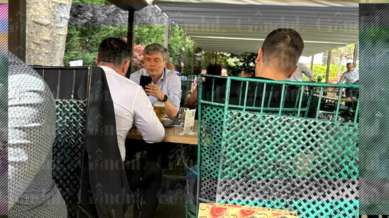 EXCLUSIV | Cum a fost fotografiat fostul ministru al Energiei în timp ce noul Guvern depunea jurământul la Cotroceni