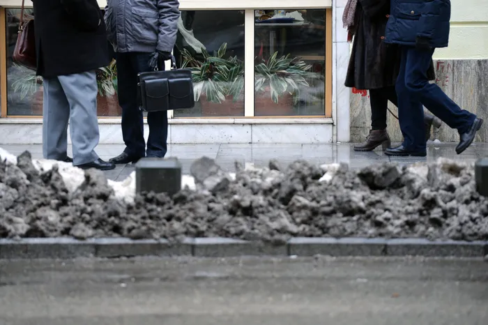 Statul european în care cetățenii primesc amendă de până la 50.000 de euro, dacă nu își curăță trotuarul de zăpadă și gheață