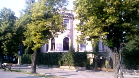 O vilă celebră din imediata apropiere a Guvernului va fi restaurată. Bonus: investitorii construiesc lângă și o clădire de birouri. FOTO