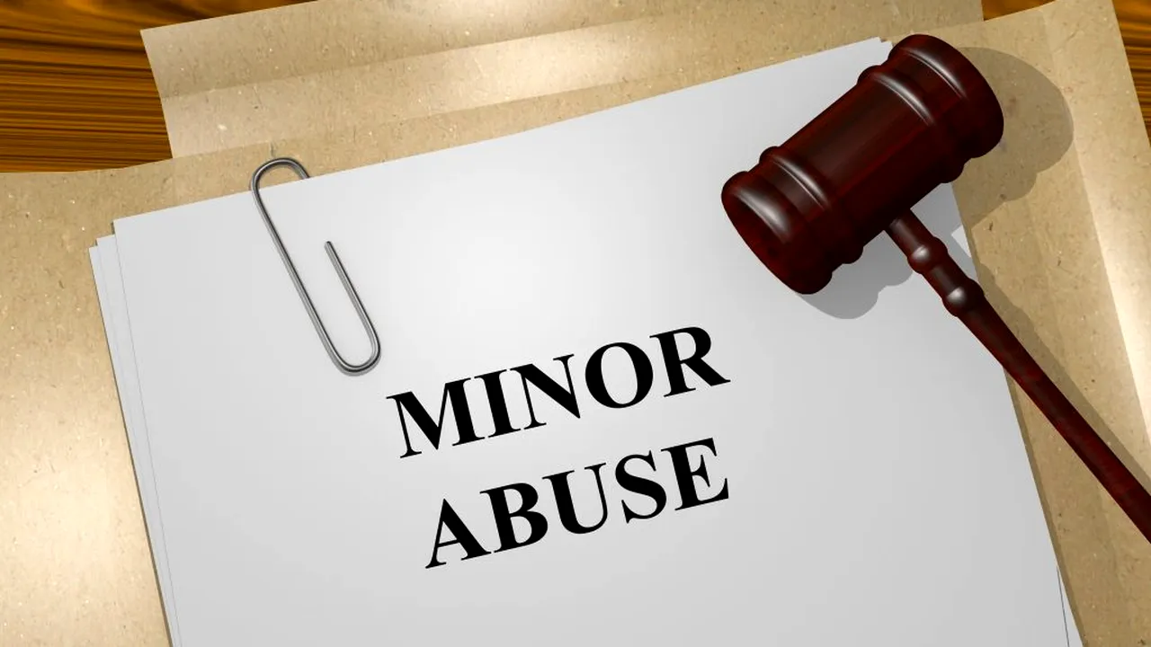 Sentința dată în cazul fetiței de 11 ani abuzată de un bărbat de 52 de ani a șocat România! Cine sunt magistrații care au decis că micuța a consimțit actul