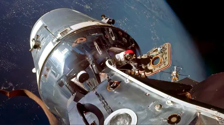 Mii de imagini-document din timpul misiunilor Apollo, disponibile pe Flickr. NASA a publicat o arhivă foto HD