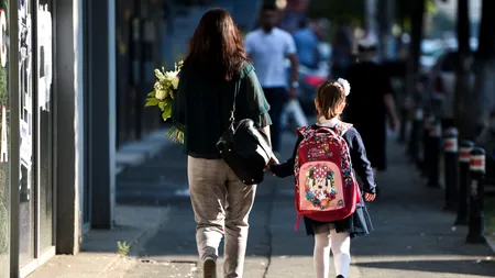 Ce se întâmplă cu „FONDUL CLASEI” acum, la începutul anului școlar/Primarul care le cere părinților să nu contribuie cu bani
