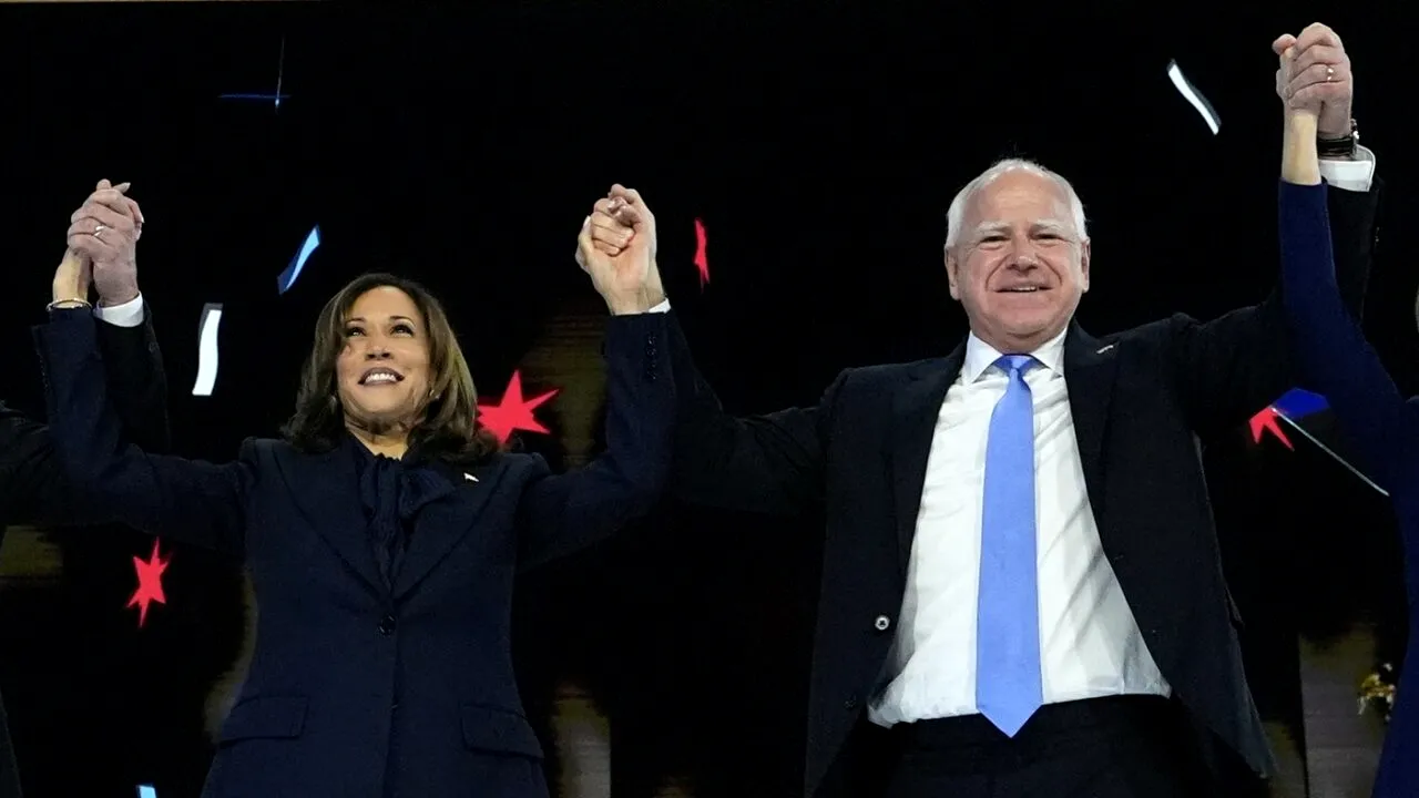Kamala Harris și Tim Walz acordă joi primul lor interviu din campanie. Dezbaterea dintre Harris și Trump, în continuare sub semnul întrebării