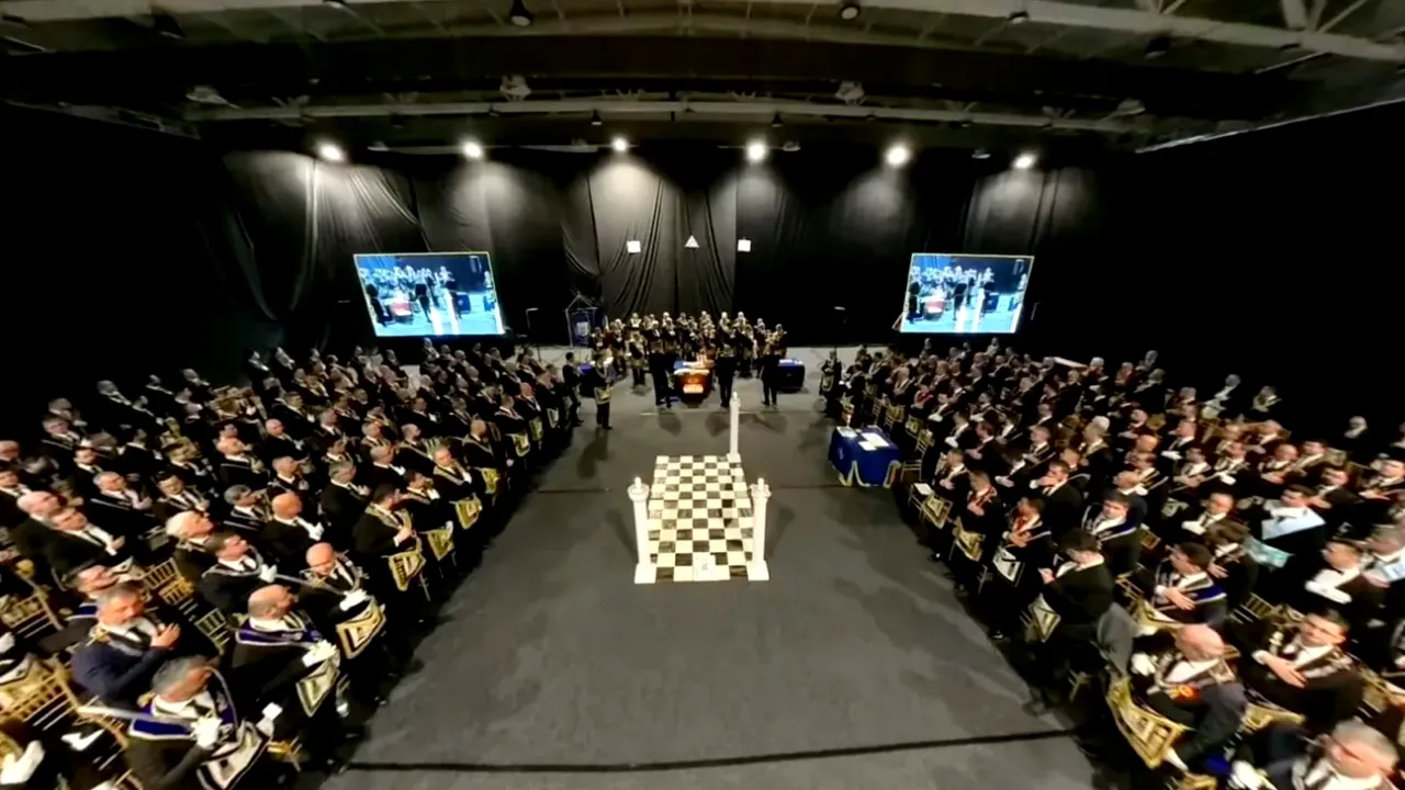 ”Muzeu pentru o zi” | Se lansează „Lumină de lună”, cartea pe care Mihai Eminescu n-a avut-o în timpul vieții