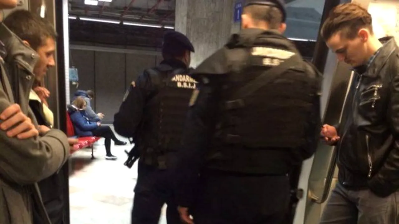 Alarmă falsă la metrou, din cauza unui colet suspect. Două stații au fost evacuate