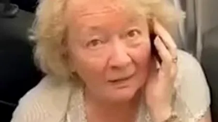 O pensionară din Rusia a incendiat mașina unui general rus. Bătrâna se opune războiului din Ucraina și riscă 15 ani de închisoare