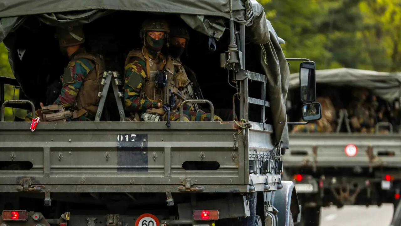 Ministerul Apărării din Belgia a trimis 149.000 de scrisori tinerilor de 17 ani și le cere să se înroleze în armată