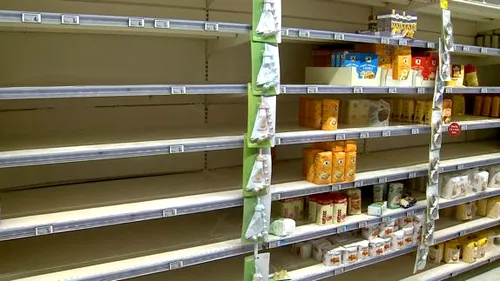 Situație haotică în magazinele alimentare din Croația, la intrarea în vigoare a deciziei guvernului de a plafona unele prețuri