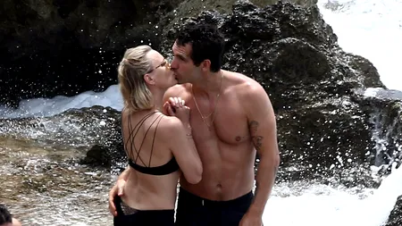 Starul serialului House of Cards, Robin Wright, s-a căsătorit cu iubitul ei