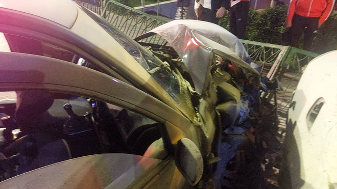 Accident cu patru autoturisme în Pitești. Patru persoane au ajuns la spital 