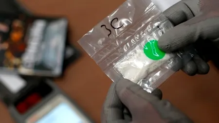 Doi ani închisoare pentru un psihiatru care prescria droguri unor toxicomani