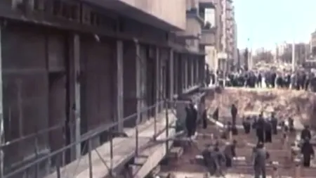 Cum s-a mutat pe roți, din ordinul lui Ceaușescu, primul bloc cu tot cu locatari în el