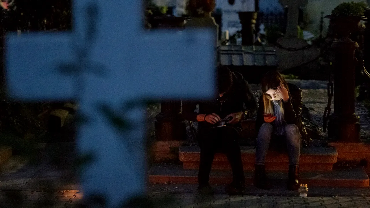 Noaptea Muzeelor. 18.000 de vizitatori au fost la Cimitirul Bellu și peste 14.000 la Geologie