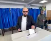 Piedone a votat la Primăria Sectorului 4/ „Păcat că ne-ați lăsat!” i-au spus foștii angajați