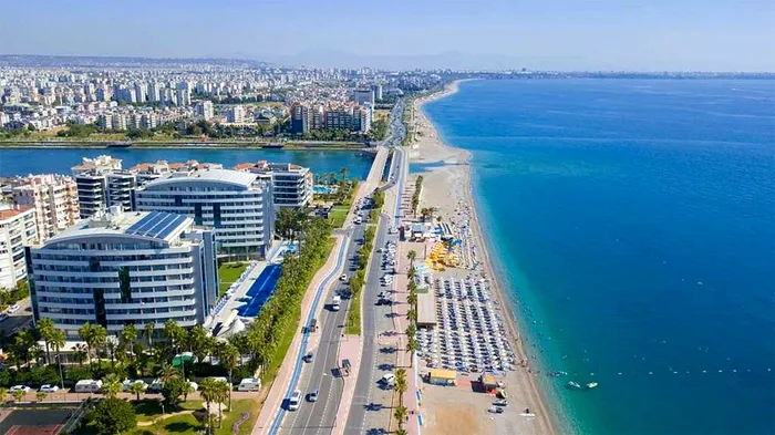 Cum a fost păcălit un turist din Iași. Ce a pățit după ce a plătit 1.800 de euro pentru 7 nopți la all-inclusive în Antalya