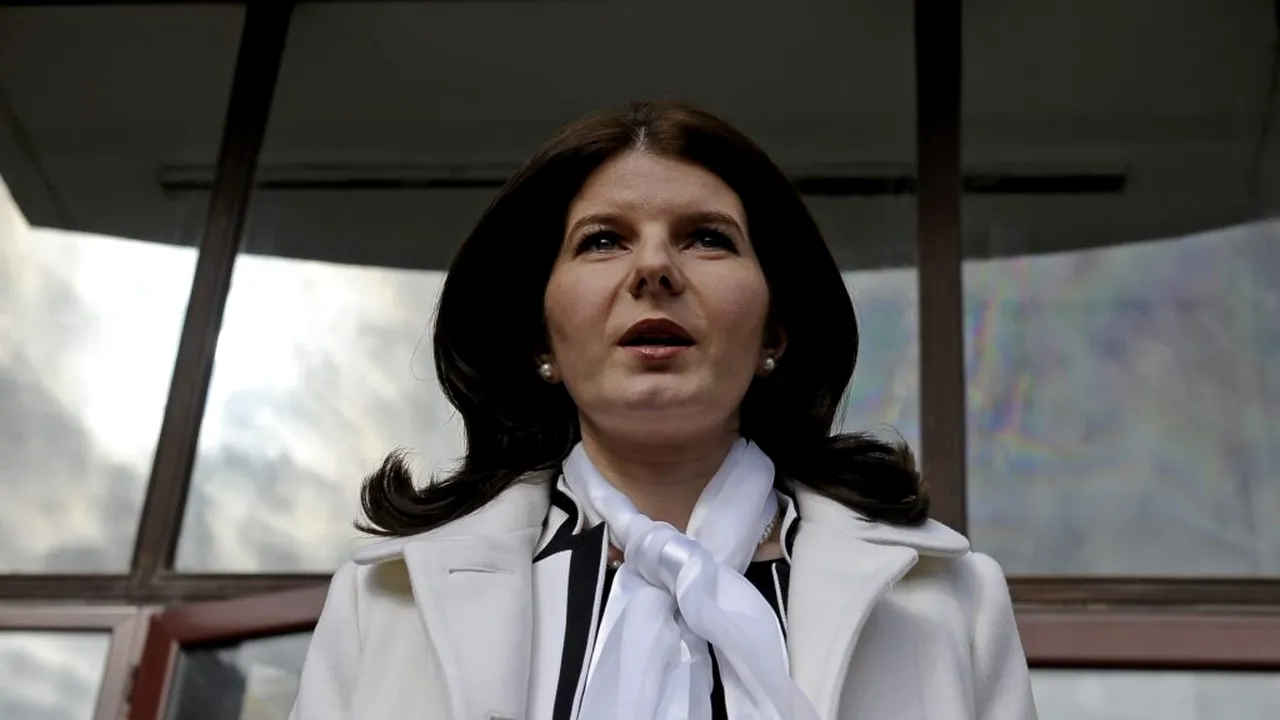 Monica Iacob Ridzi, distrusă de închisoare. Poveștile emoționante din anii în care a fost lipsită de libertate: Cerul îl vezi tot prin gratii acoperite cu plasă deasă
