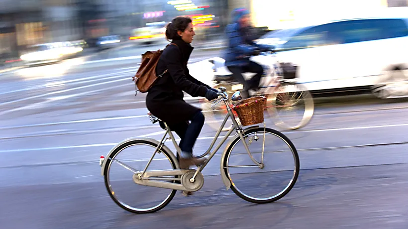 Bicicliștii puși la zid. O țară vrea sancționarea lor pentru infracțiunea de VĂTĂMARE sau OMOR cu bicicleta
