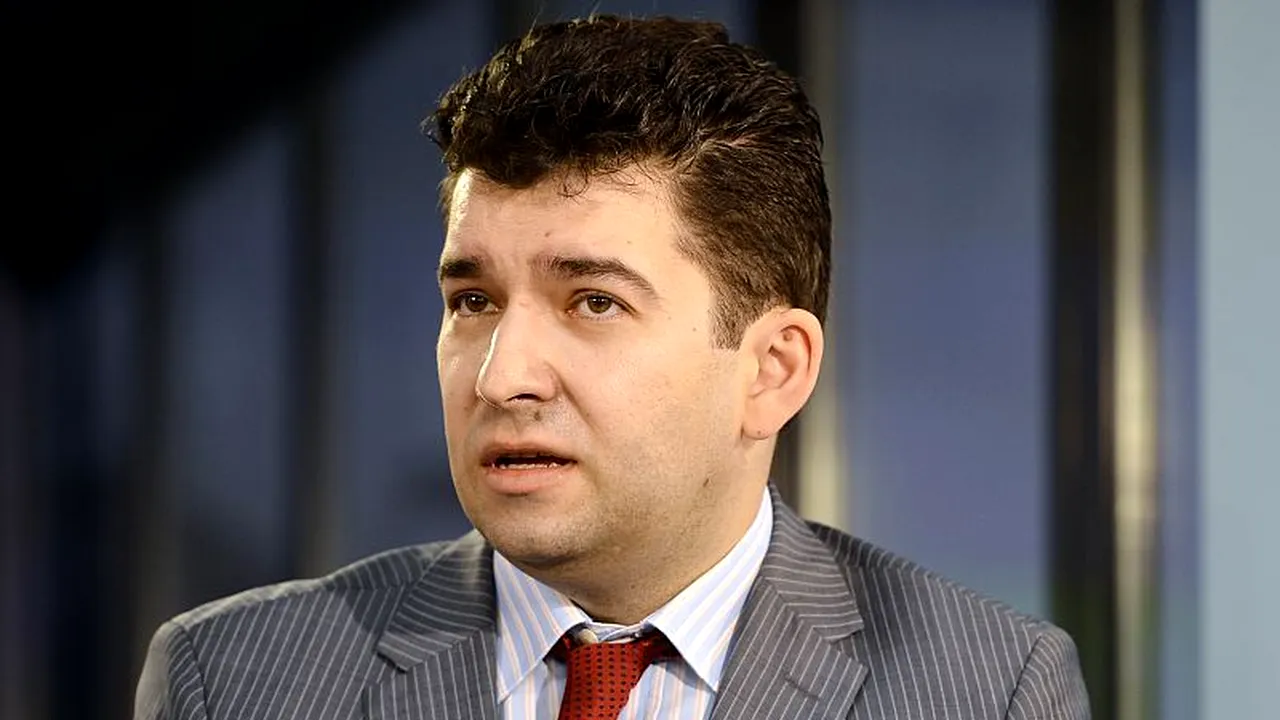 Liviu Voinea anunță la Gândul LIVE că Guvernul dorește să schimbe modul de calcul al accizelor. Cum răspunde ministrul la întrebarea dacă prețul benzinei va crește