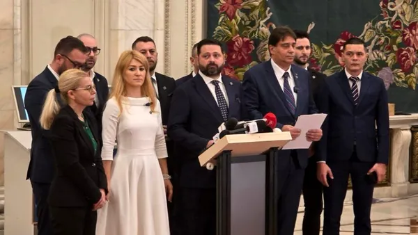 20 de deputaţi şi 4 senatori vor să-l schimbe pe Ilie Bolojan şi să scoată USR de la guvernare: „Suntem gata să susținem în Parlament”