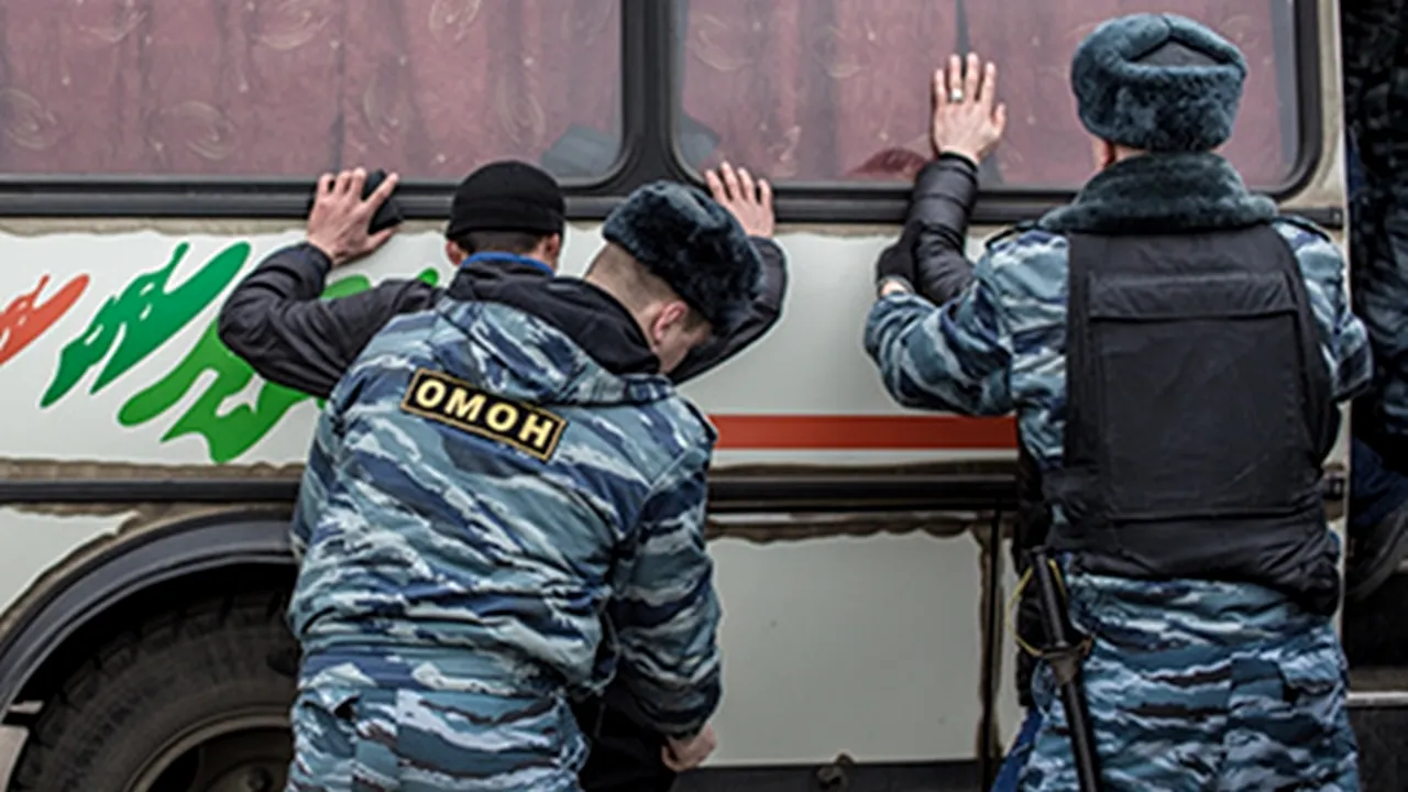 Zeci de membri ai cultului japonez Aum, interzis după atacuri cu gaz sarin, arestați în Rusia