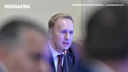 Ministrul Sănătății, după protestul din Brăila, în cazul tinerei moarte la o lună după naștere: „Să păstrăm calmul. Nu e normal ca profesioniștii să fie atacați