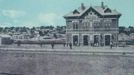 Una din cele mai vechi gări din România, monument istoric, lăsată în ruină. Primar: „Nu interesează pe nimeni