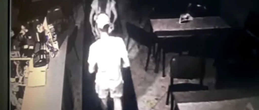 Apar noi detalii despre cazul din Piatra Neamț, unde o minoră a ucis un bărbat. Când a sunat fata, de fapt, la 112 / Cei doi au fost filmați la un restaurant, înainte de crimă (VIDEO)