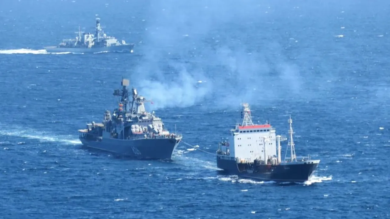 Poluare MASIVĂ cu produse petroliere în apropiere de Marea Neagră după avarierea a două petroliere ruseşti pe timp de furtună