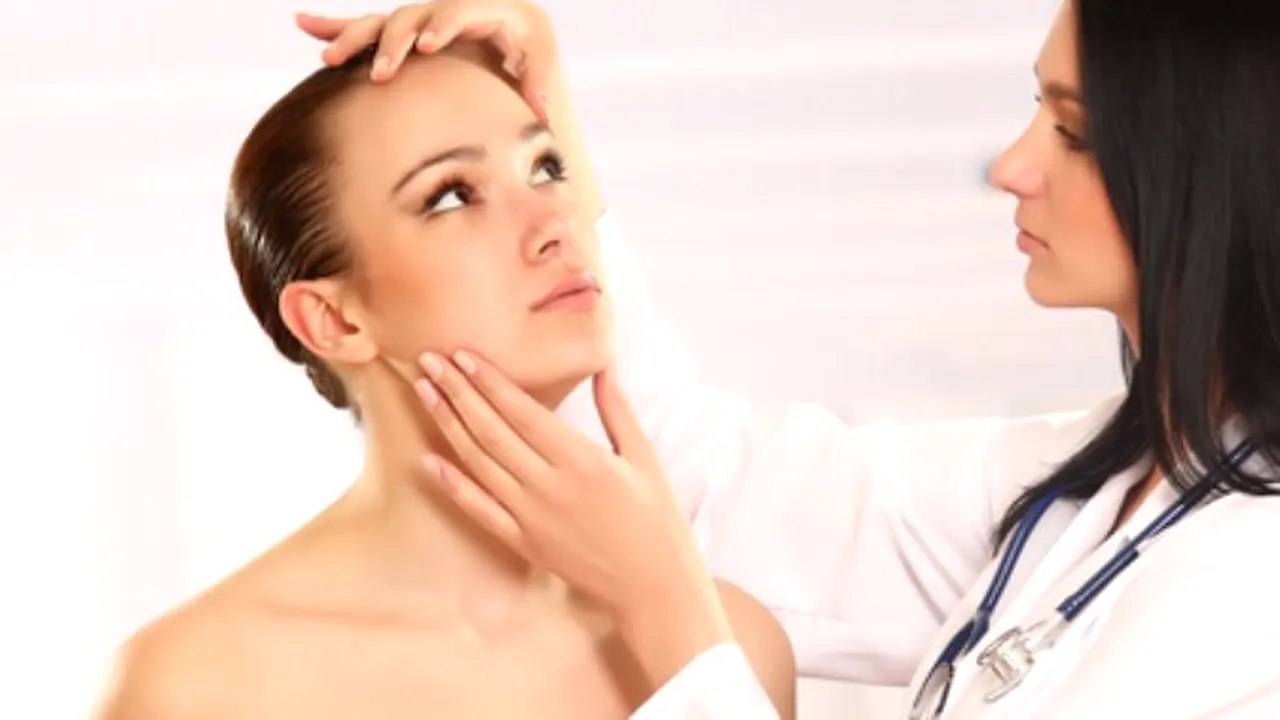 Cum se manifestă alergia la produsele cosmetice