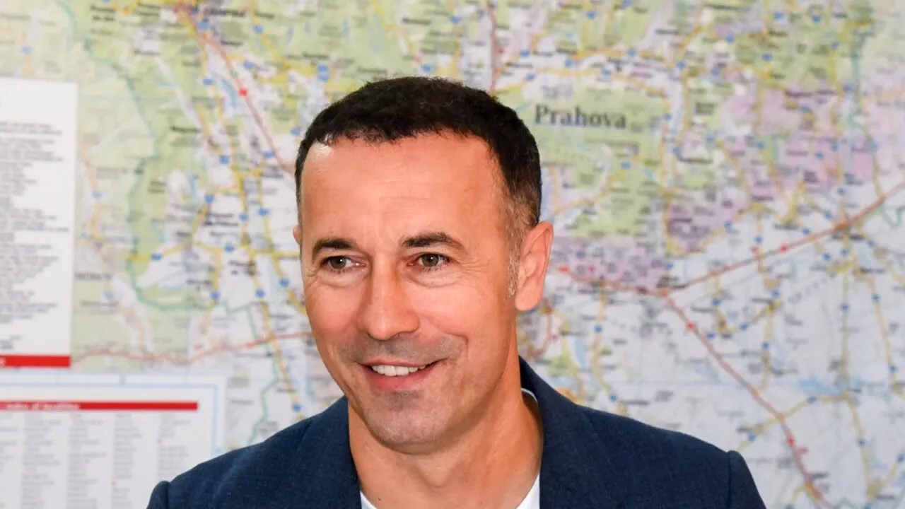 Baronul Lamborghini sfidează conducerea PNL. Iulian Dumitrescu semnează și validează CANDIDAȚI