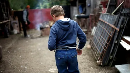 Copiii cu părinți în străinătate vor primi ajutor la lecții și consiliere psihologică