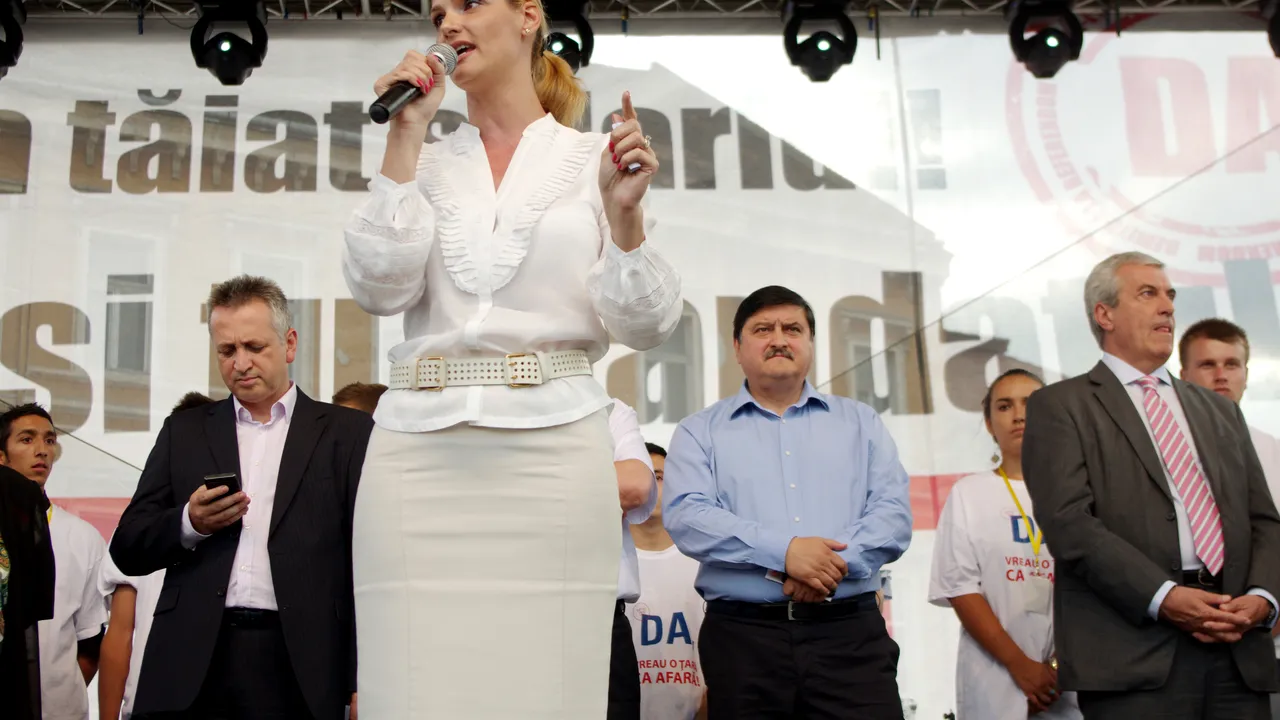 Antonescu i-a trimis lui Ponta două propuneri pentru Ministerul Transporturilor. Ponta a ales-o pe Ramona Mănescu