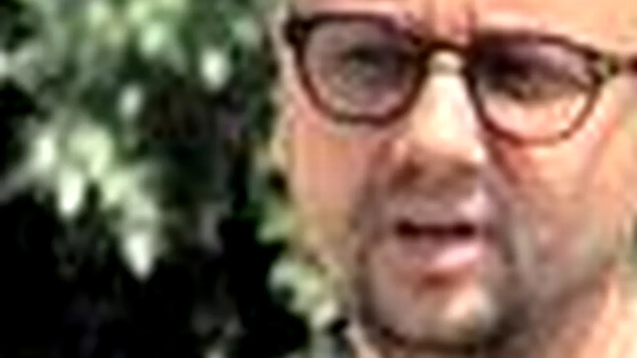 Schimbare radicală de look. Îl recunoașteți? 