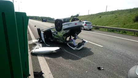 Accident mortal pe A2: O femeie a murit după ce mașina în care se afla s-a răsturnat. O altă victimă rănită grav