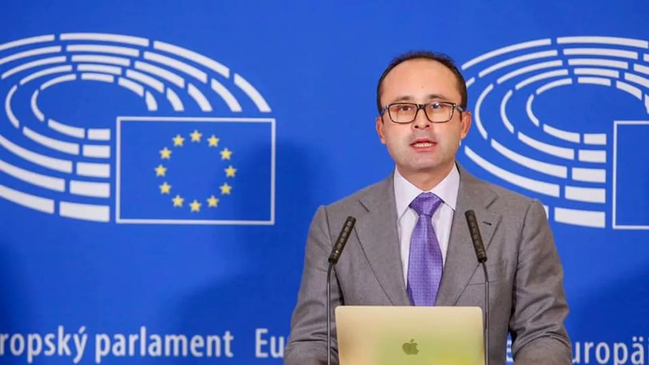 Europarlamentarul Cristian Bușoi critică partidele de opoziție: „Nicăieri în UE politicienii din partidele mari nu alimentează scepticismul față de vaccinare”