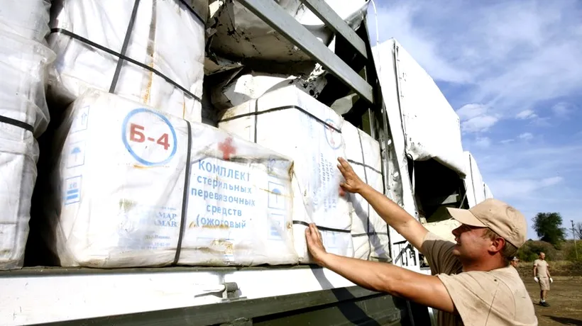 Al doilea convoi umanitar rus trece frontiera spre estul Ucrainei: 33 de camioane transportă peste 2.000 de tone de ajutoare 