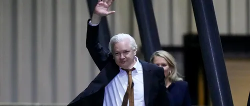 Julian Assange s-a întors în Australia, ca OM LIBER. Acum un deceniu era unul dintre cei mai căutați oameni de pe planetă