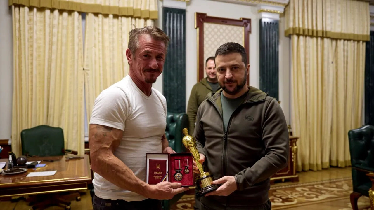 Sean Penn i-a oferit un Oscar lui Volodimir Zelenski: Să mi-l aduci înapoi în Malibu