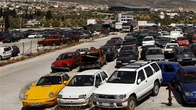 Două milioane de mașini, aproape 30% din parcul auto din Grecia, nu sunt asigurate