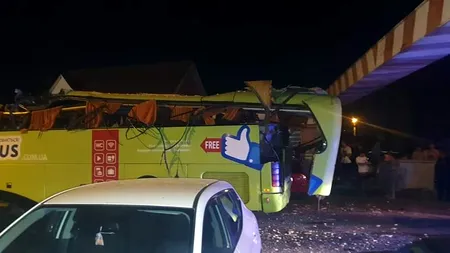 UPDATE | Un autocar cu ucraineni a lovit un limitator de înălțime, la Năvodari. Planul Roșu de Intervenție, activat / Bilanțul victimelor (VIDEO)
