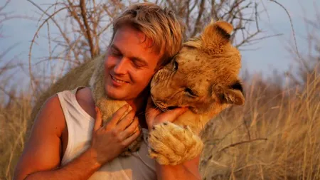 Povestea impresionantă din spatele acestei fotografii. GALERIE FOTO